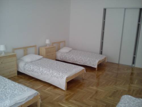 Hungary Booking.com
