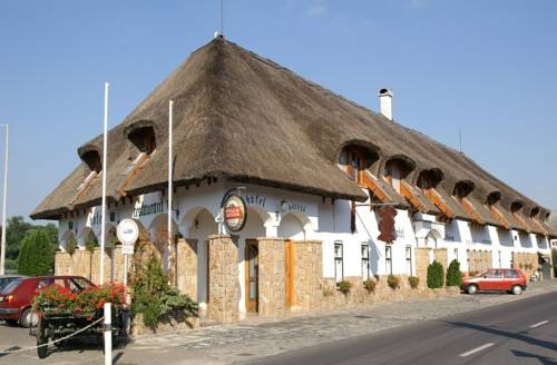 Hungary Booking.com