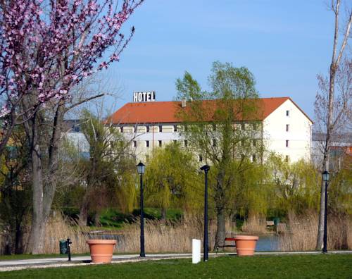 Törökbálint Hungary Promo Code Booking.com