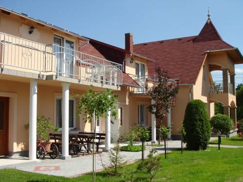 Hungary Booking.com