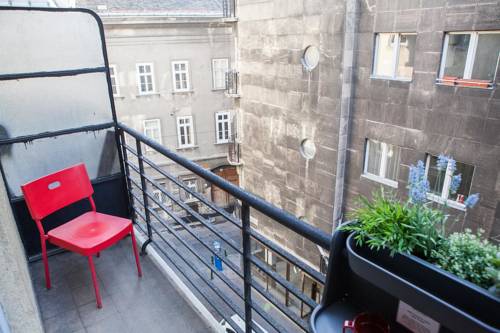 Hungary Booking.com
