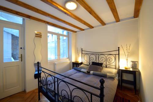 Hungary Booking.com