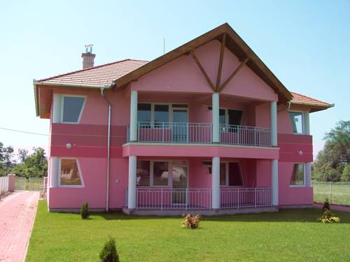 Hungary Booking.com