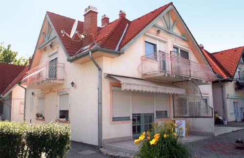 Hungary Booking.com