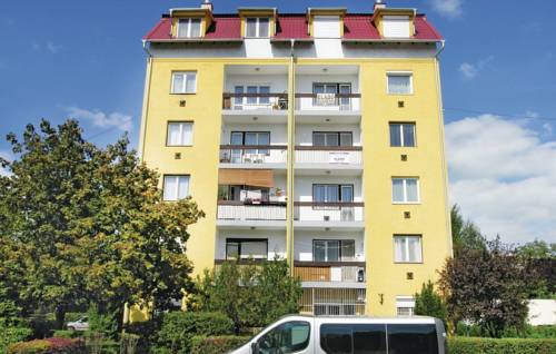 Hungary Booking.com